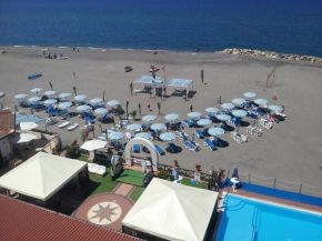 Отель Hotel Il Gabbiano Beach  Терме Вильяторе